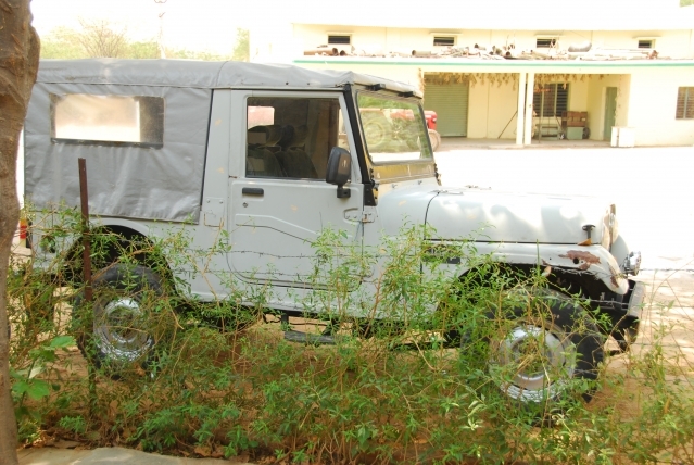 Mahindra Jeep restore